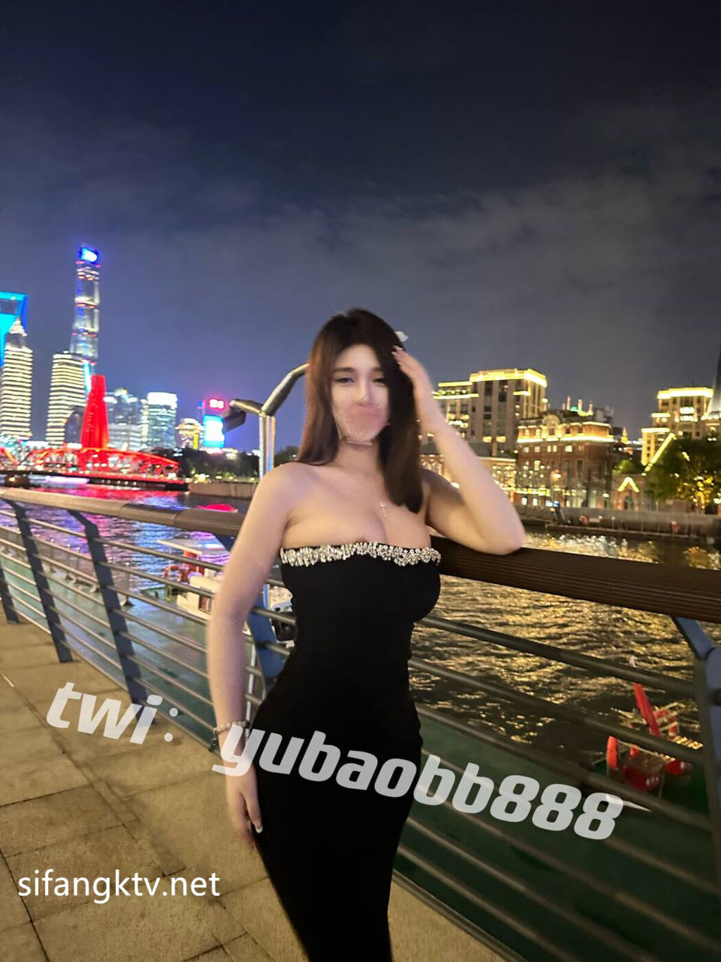 Yu Bao 瑜宝 – 多场景户外露出玩刺激 Part02 (66P)