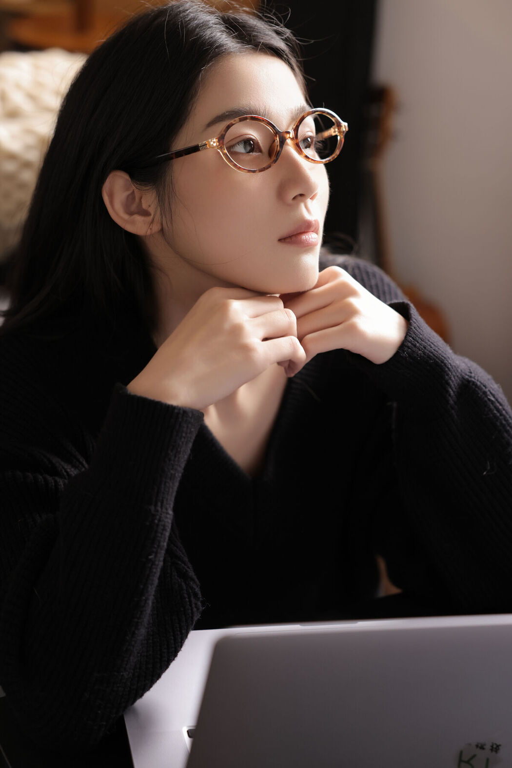 YiTuYu艺图语 Vol.8326 见南山 (34P)