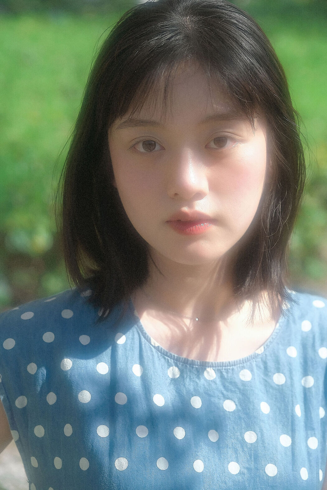 YiTuYu艺图语 Vol.8333 鑫鑫 (23P)