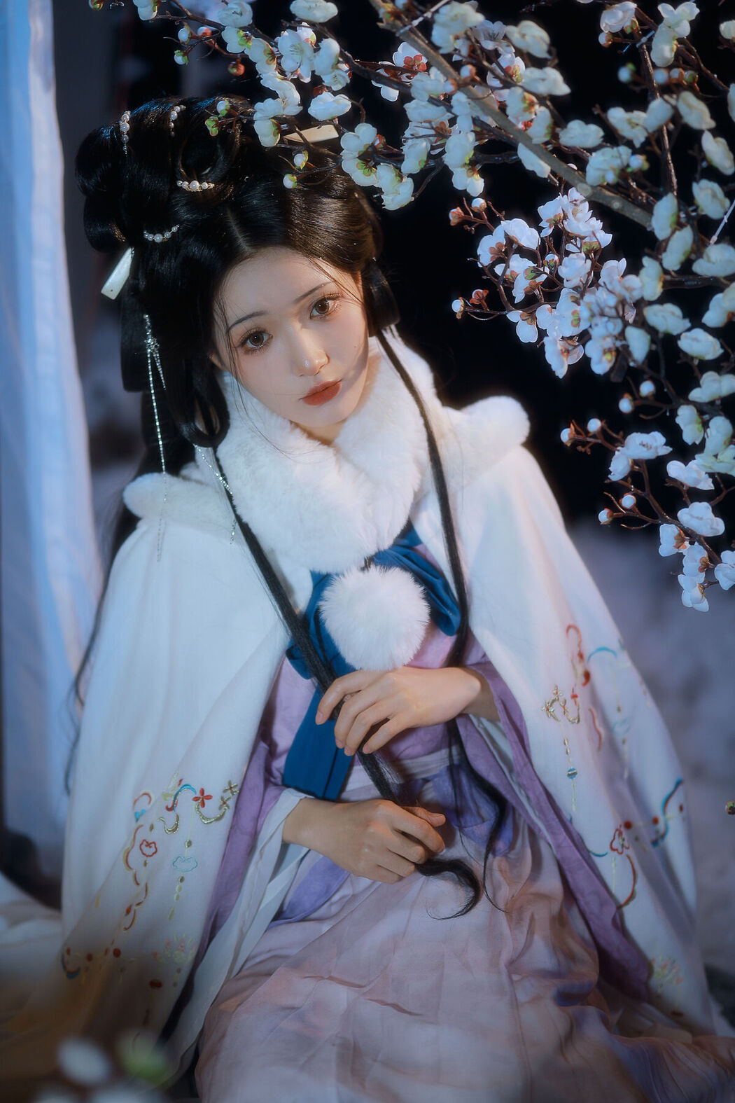 YiTuYu艺图语 Vol.8338 是月月阿 (23P)