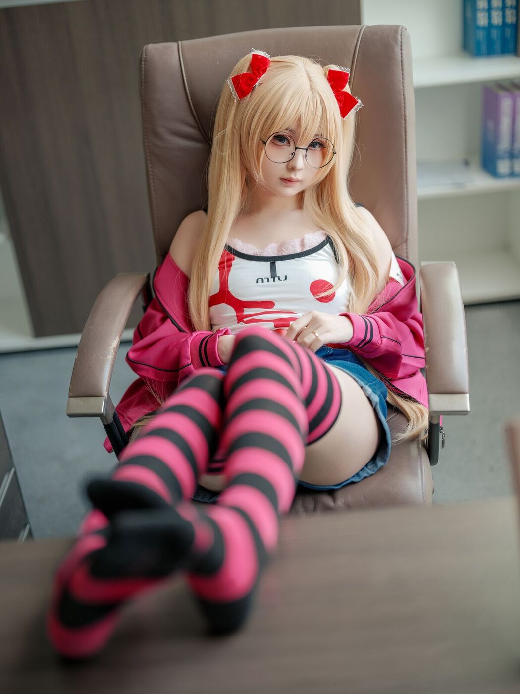 Coser@幼水铃衣 – 鬼父 秋月爱莉 (83P)