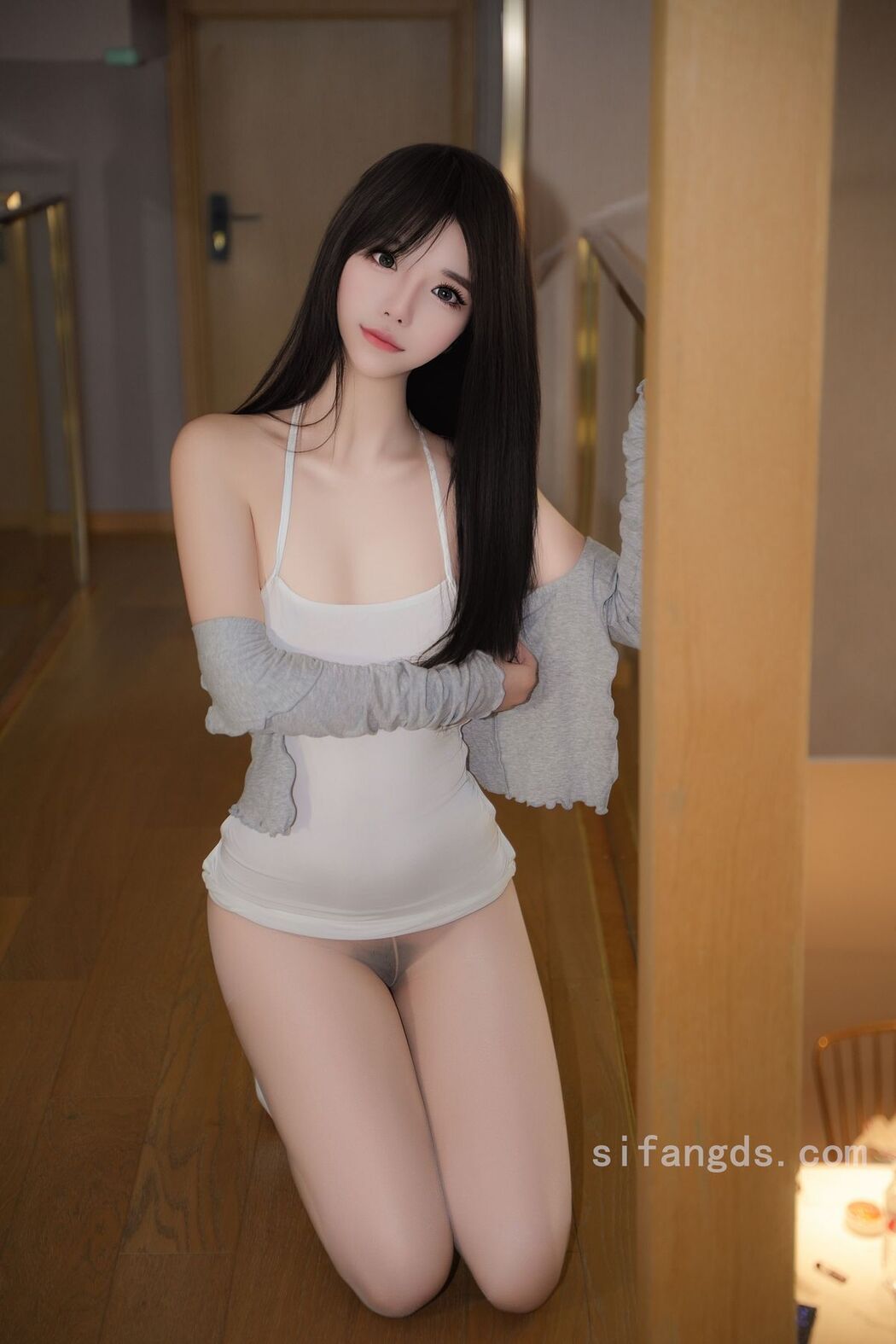 XR Uncensored Mu Gen Yan Yan 沐言yanyan – R18 秀人网模特 肉丝若隐若现 (71P – 1V)