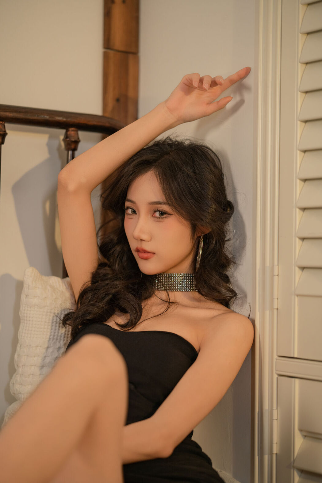 YiTuYu艺图语 Vol.8334 o1ne万 (27P)