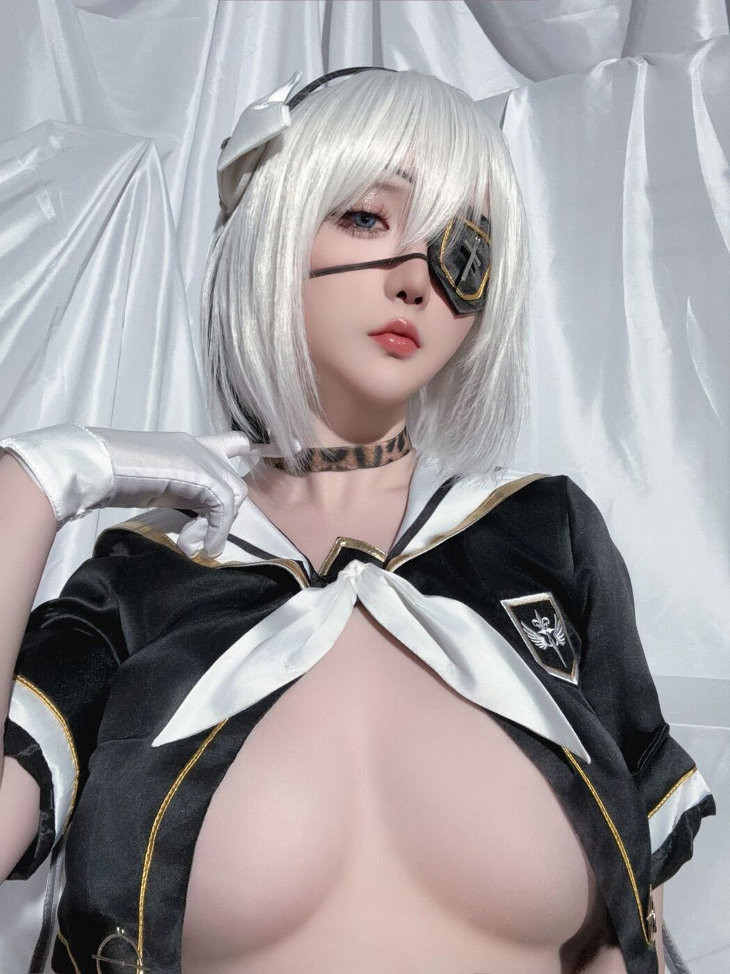 Coser@星之迟迟Hoshilily – 尼尔同人 2B学生服 (30P)