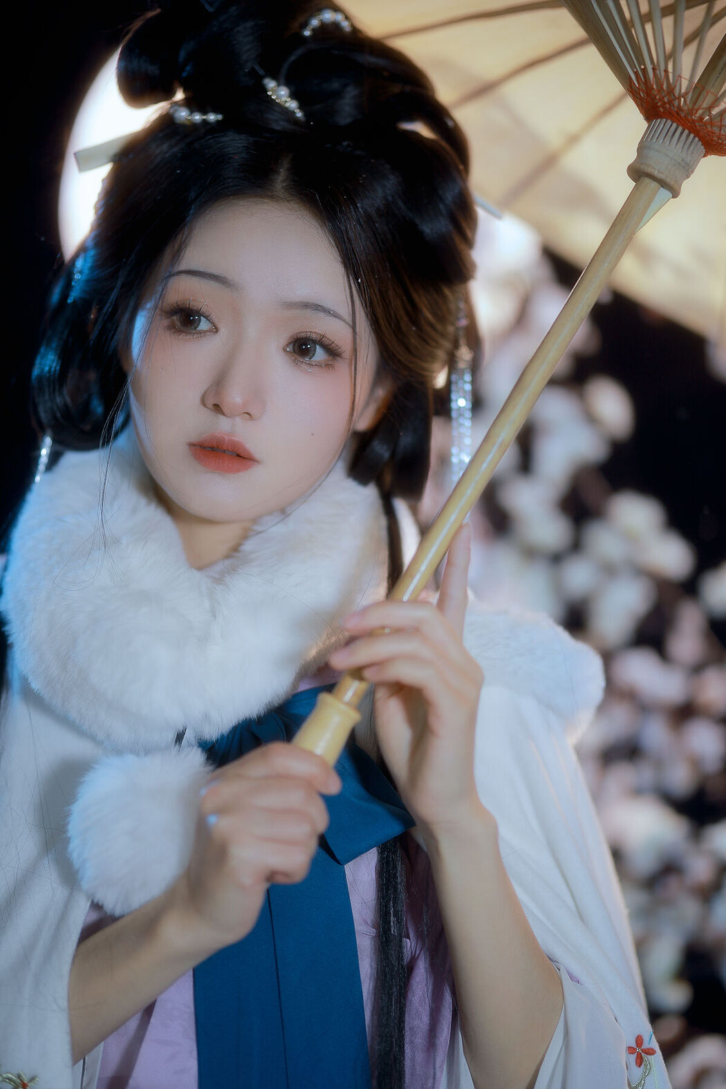 YiTuYu艺图语 Vol.8338 是月月阿 (23P)