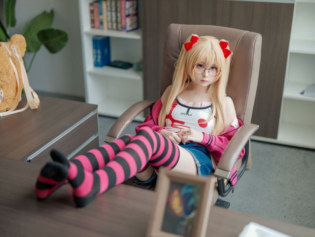 Coser@幼水铃衣 – 鬼父 秋月爱莉 (83P)
