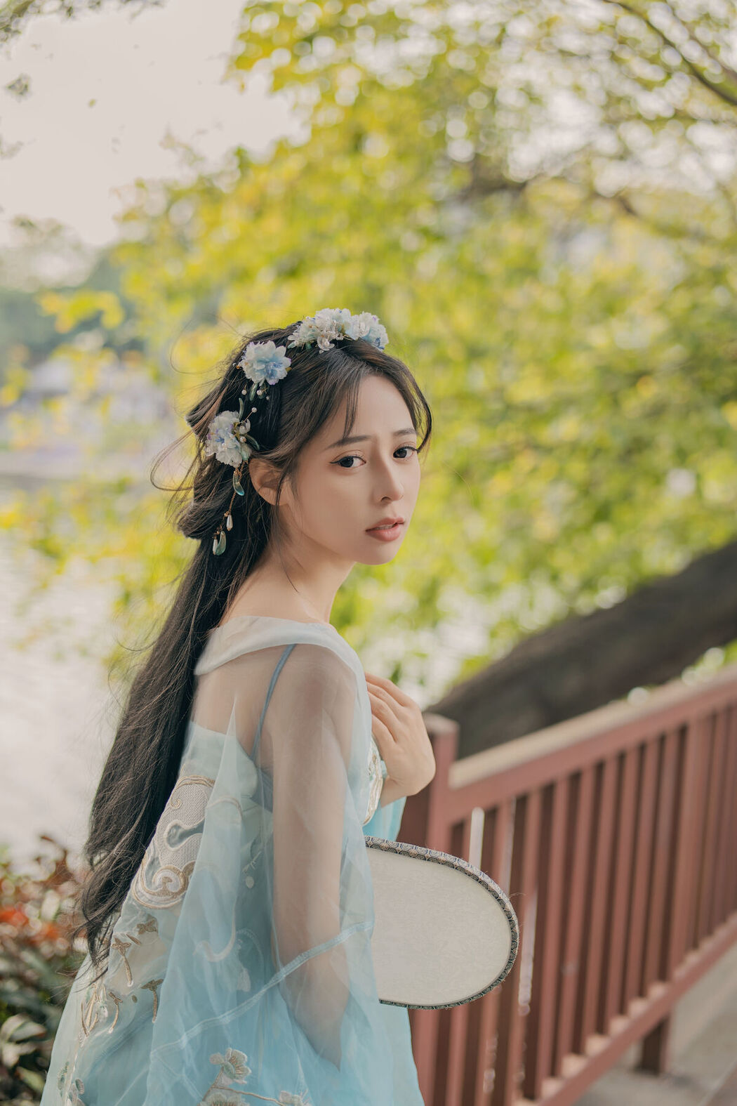 YiTuYu艺图语 Vol.8341 蛋蛋 (22P)