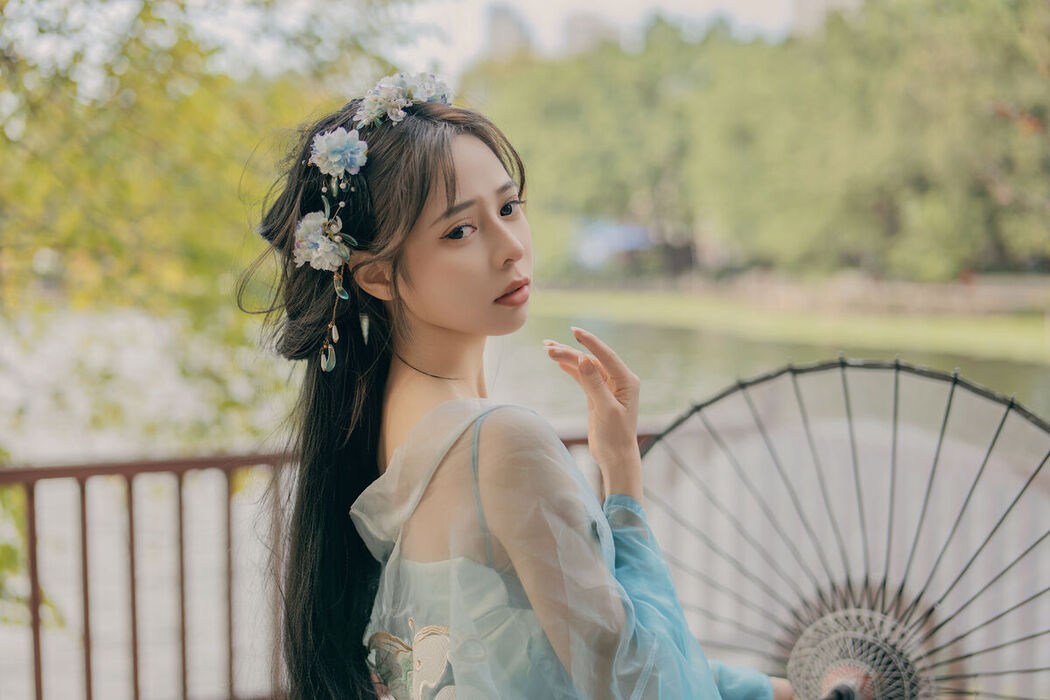 YiTuYu艺图语 Vol.8341 蛋蛋 (22P)