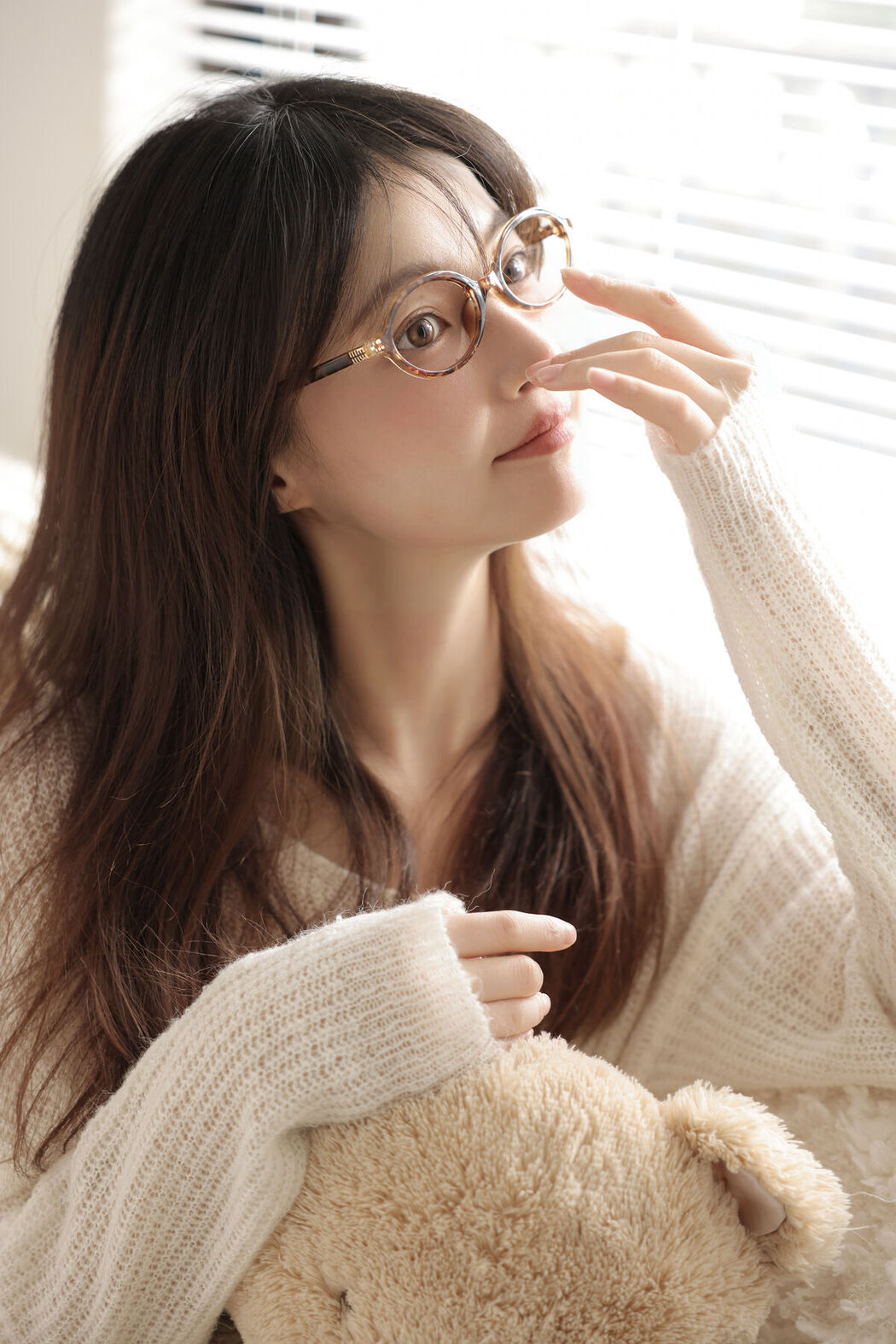 YiTuYu艺图语 Vol.8339 鱼尾酱 (25P)