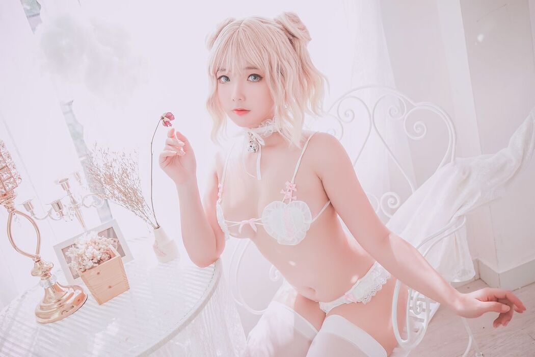Coser@Messie Huang – Pure Bath (27P)