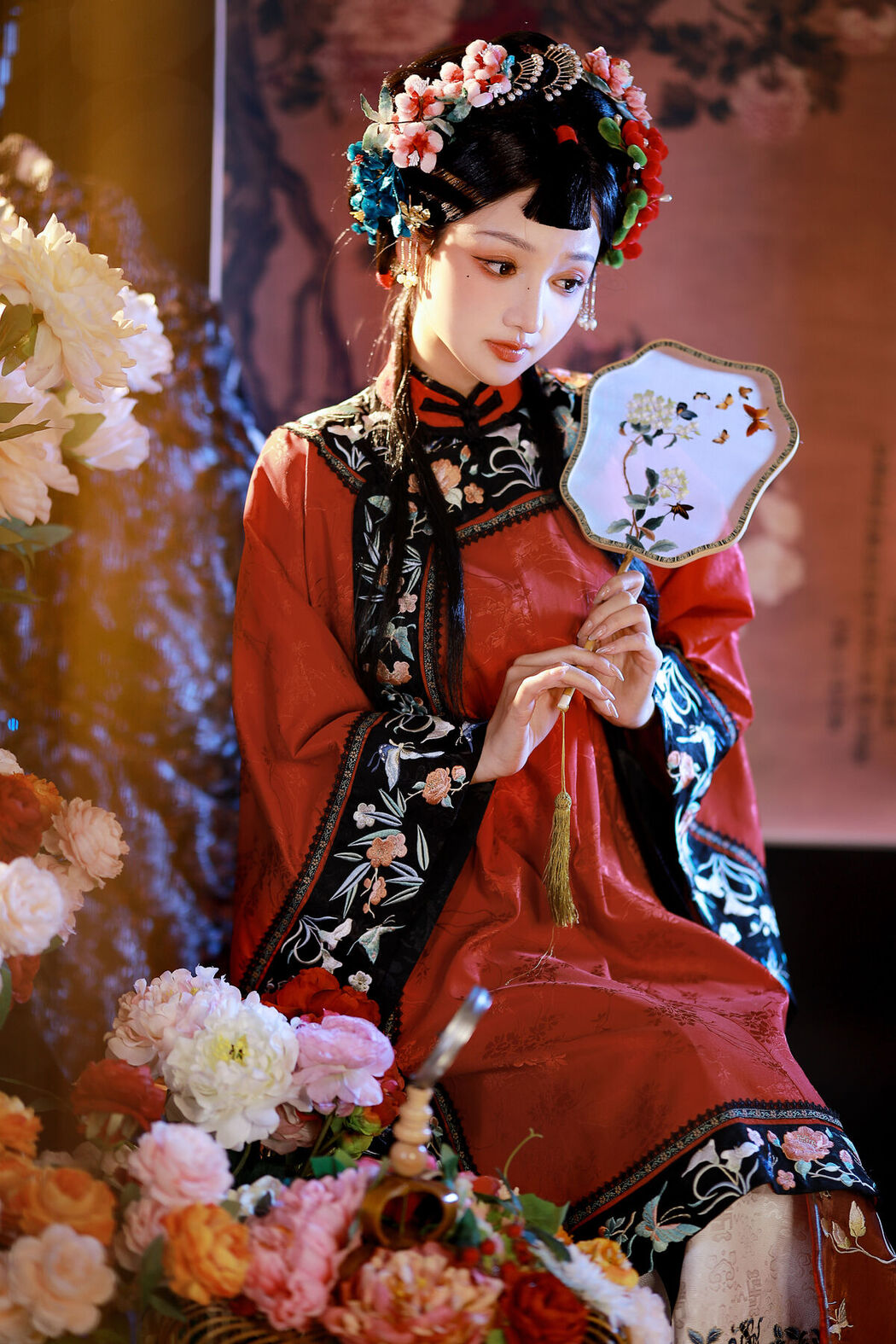 YiTuYu艺图语 Vol.8348 猫猫猫阿姨呀 (25P)