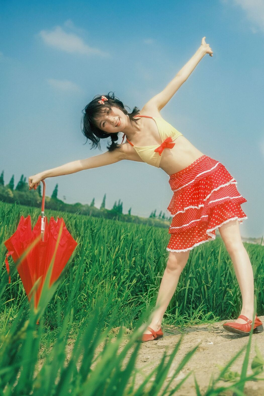 YiTuYu艺图语 Vol.8346 乌堆少女 (19P)