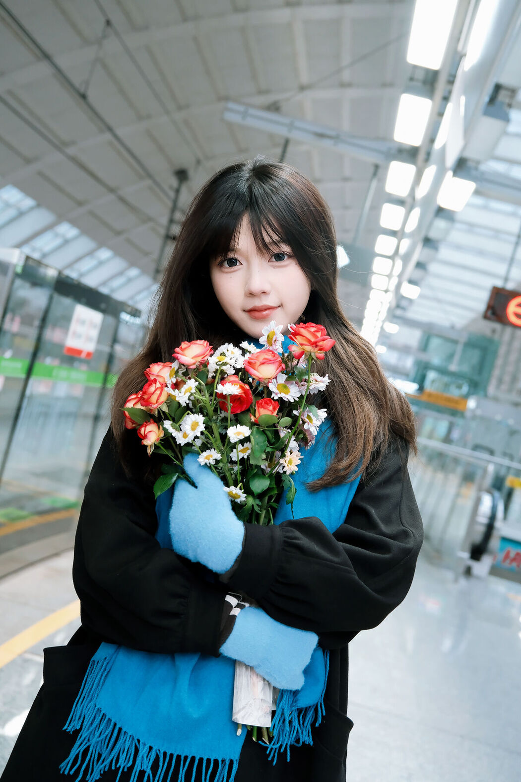 YiTuYu艺图语 Vol.8349 欣欣 (23P)