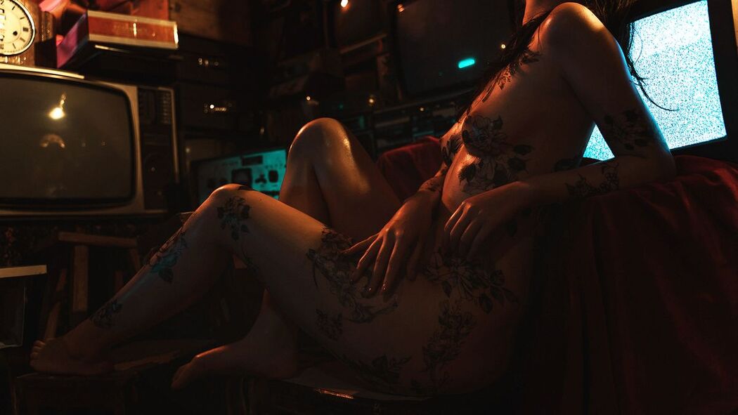 Coser@草莓味奈奈兔 – 古玩店玩偶 (47P – 1V)