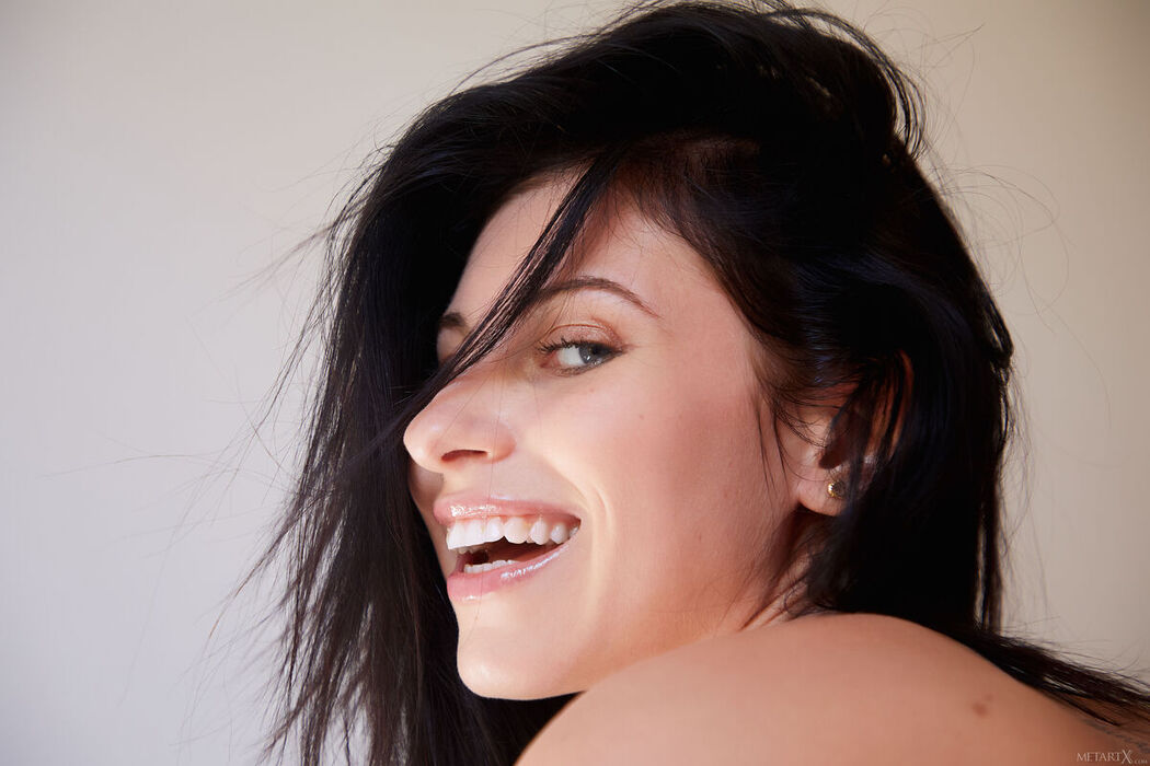 MetArtX Lilly Bella &#8211; Sunny Disposition Part2 (72P)