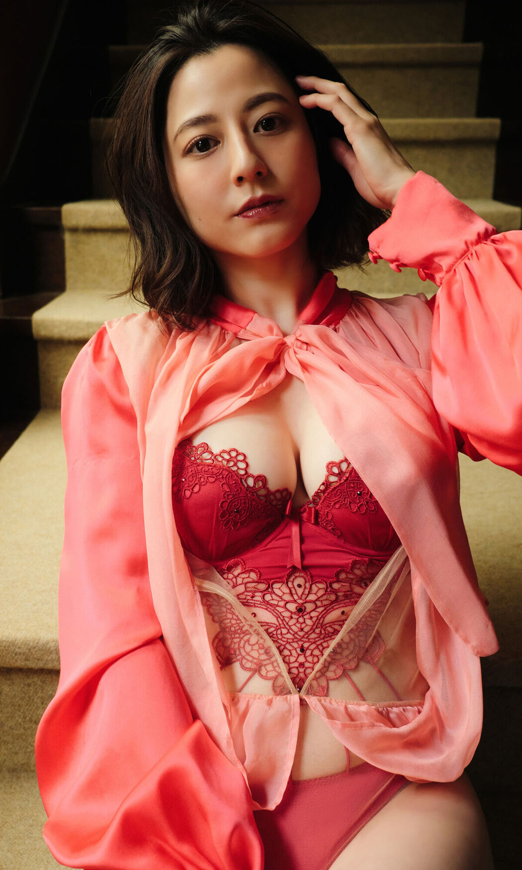 JP Yumi Sugimoto 杉本有美 &#8211; 美魔女 (77P &#8211; 1V)