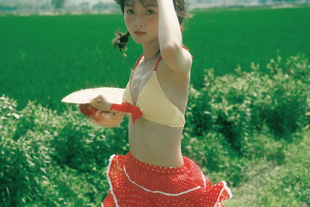 YiTuYu艺图语 Vol.8346 乌堆少女 (19P)
