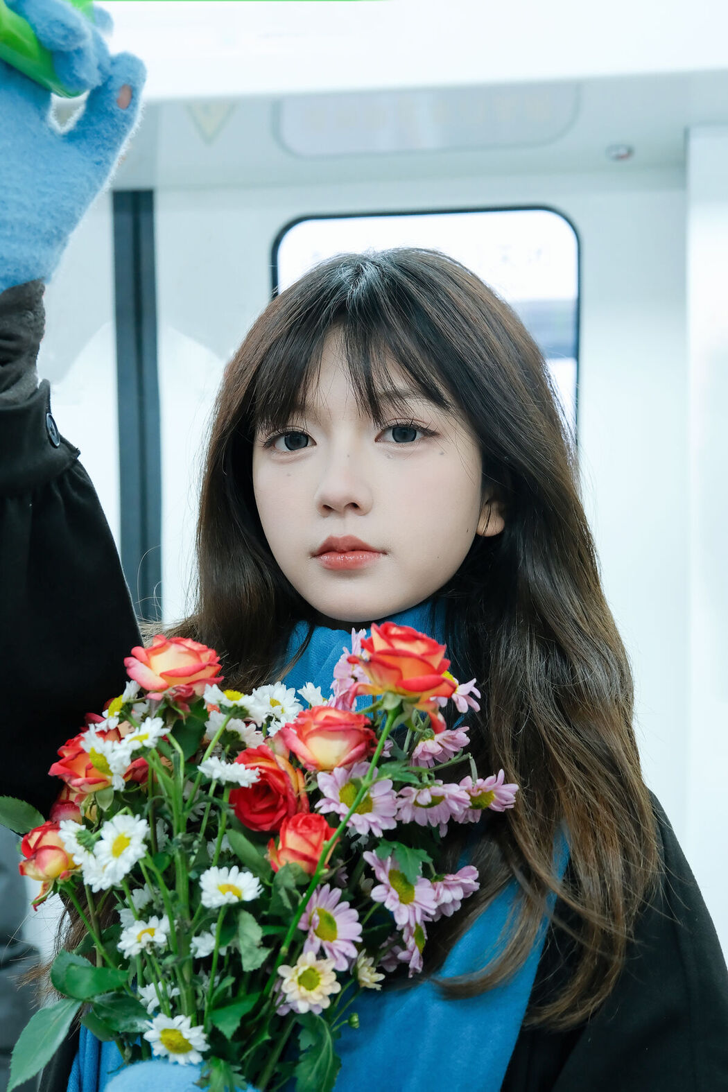 YiTuYu艺图语 Vol.8349 欣欣 (23P)