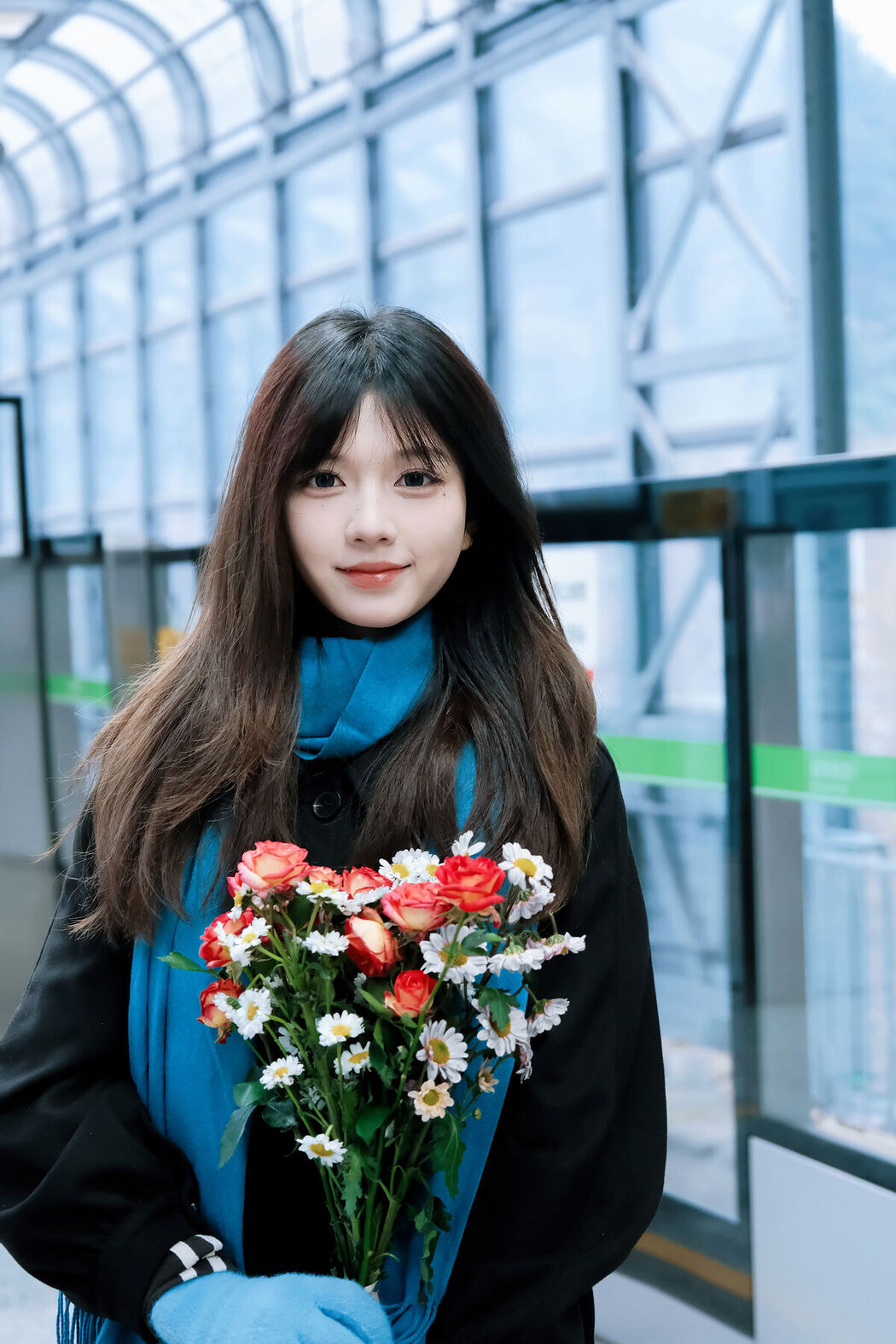 YiTuYu艺图语 Vol.8349 欣欣 (23P)