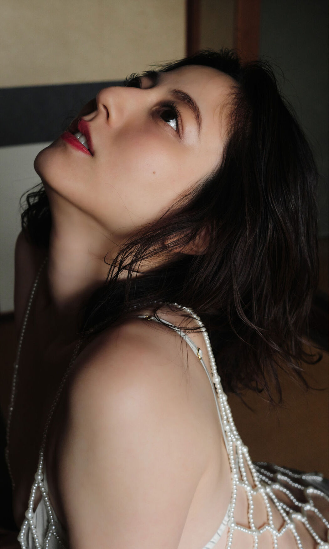 JP Yumi Sugimoto 杉本有美 &#8211; 美魔女 (77P &#8211; 1V)