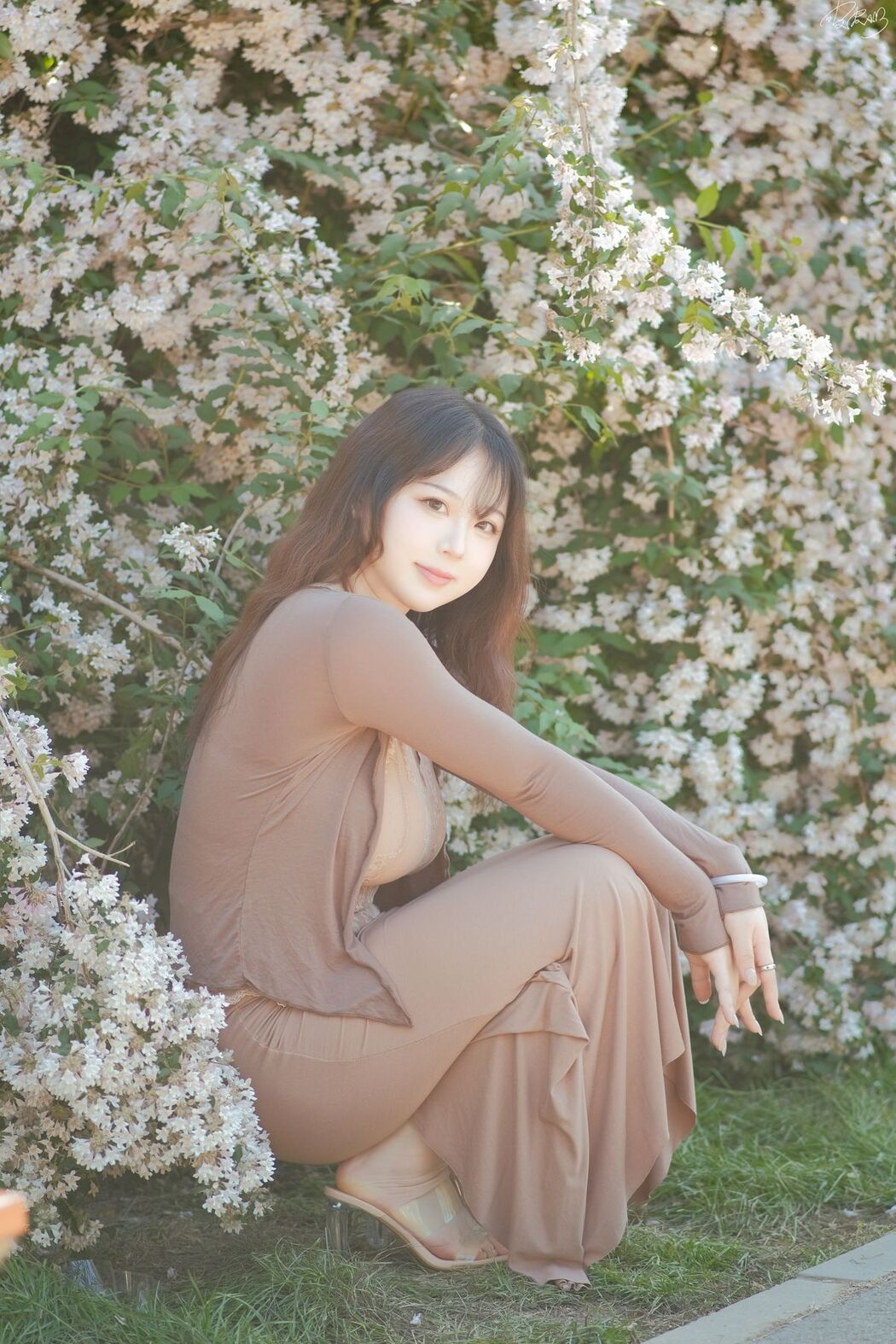 Coser@皮皮奶可可爱了啦 &#8211; 猥实人妻 (55P)