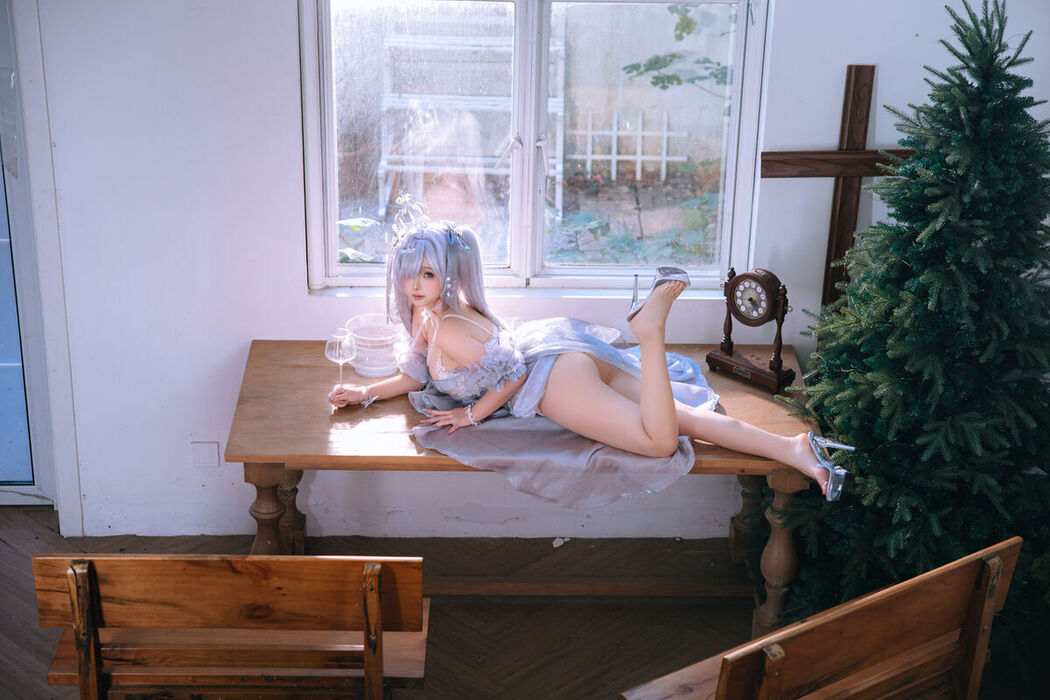 Coser@日奈娇 – 胜利女神 妮姬 灰姑娘 (43P)