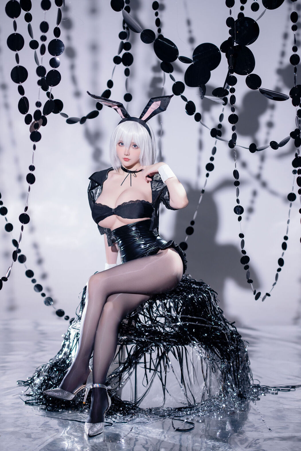 Coser@星之迟迟Hoshilily &#8211; 尼尔 机械纪元 2B 兔女郎 (35P)