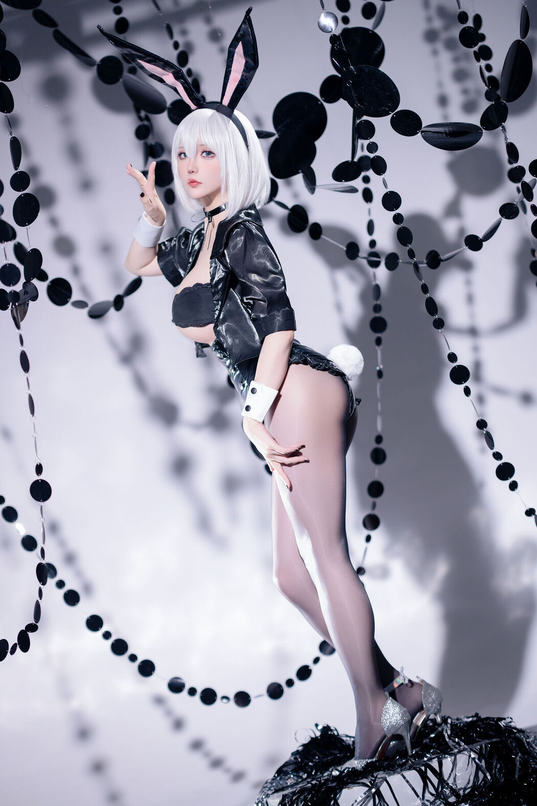 Coser@星之迟迟Hoshilily &#8211; 尼尔 机械纪元 2B 兔女郎 (35P)