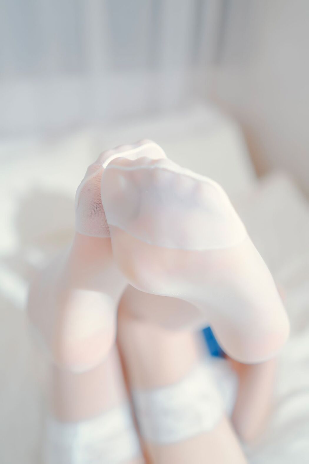 Coser@神楽坂真冬 – 白丝猫娘 (76P – 2V)