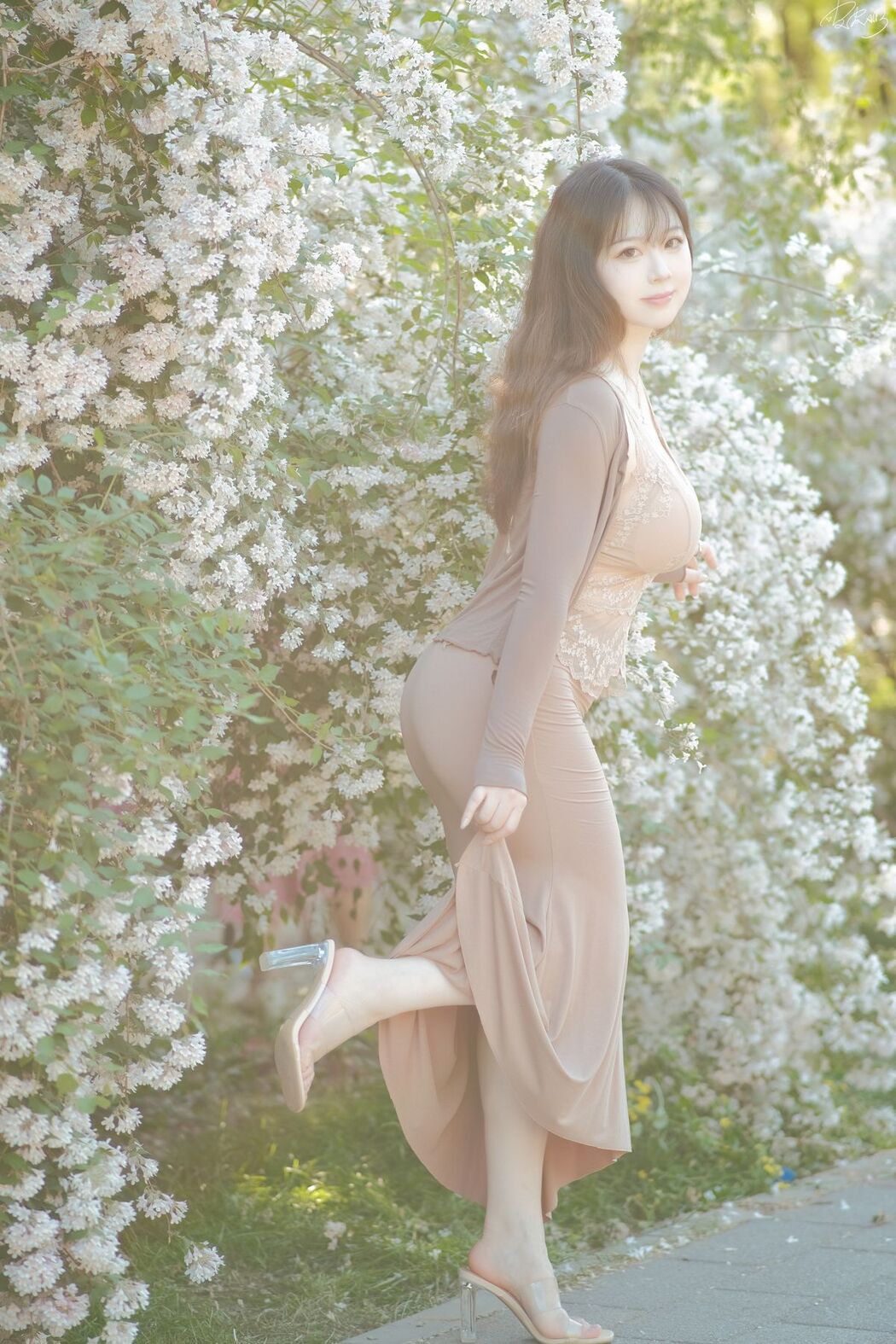 Coser@皮皮奶可可爱了啦 &#8211; 猥实人妻 (55P)
