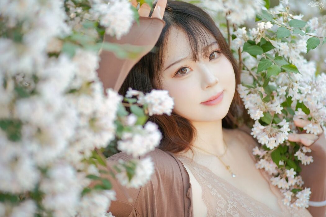 Coser@皮皮奶可可爱了啦 &#8211; 猥实人妻 (55P)