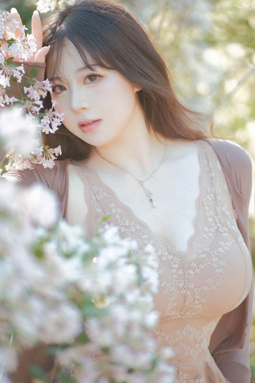 Coser@皮皮奶可可爱了啦 &#8211; 猥实人妻 (55P)