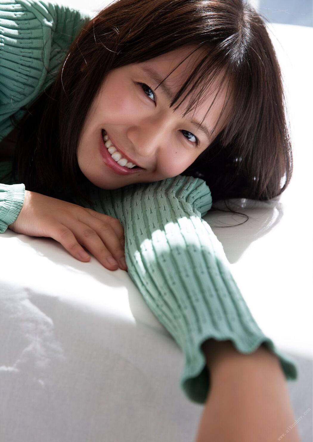 JP Shida Nene 志田音々 – デジタル限定 YJ PHOTO BOOK 志田音々写真集 ねねとまるまる。 (54P)