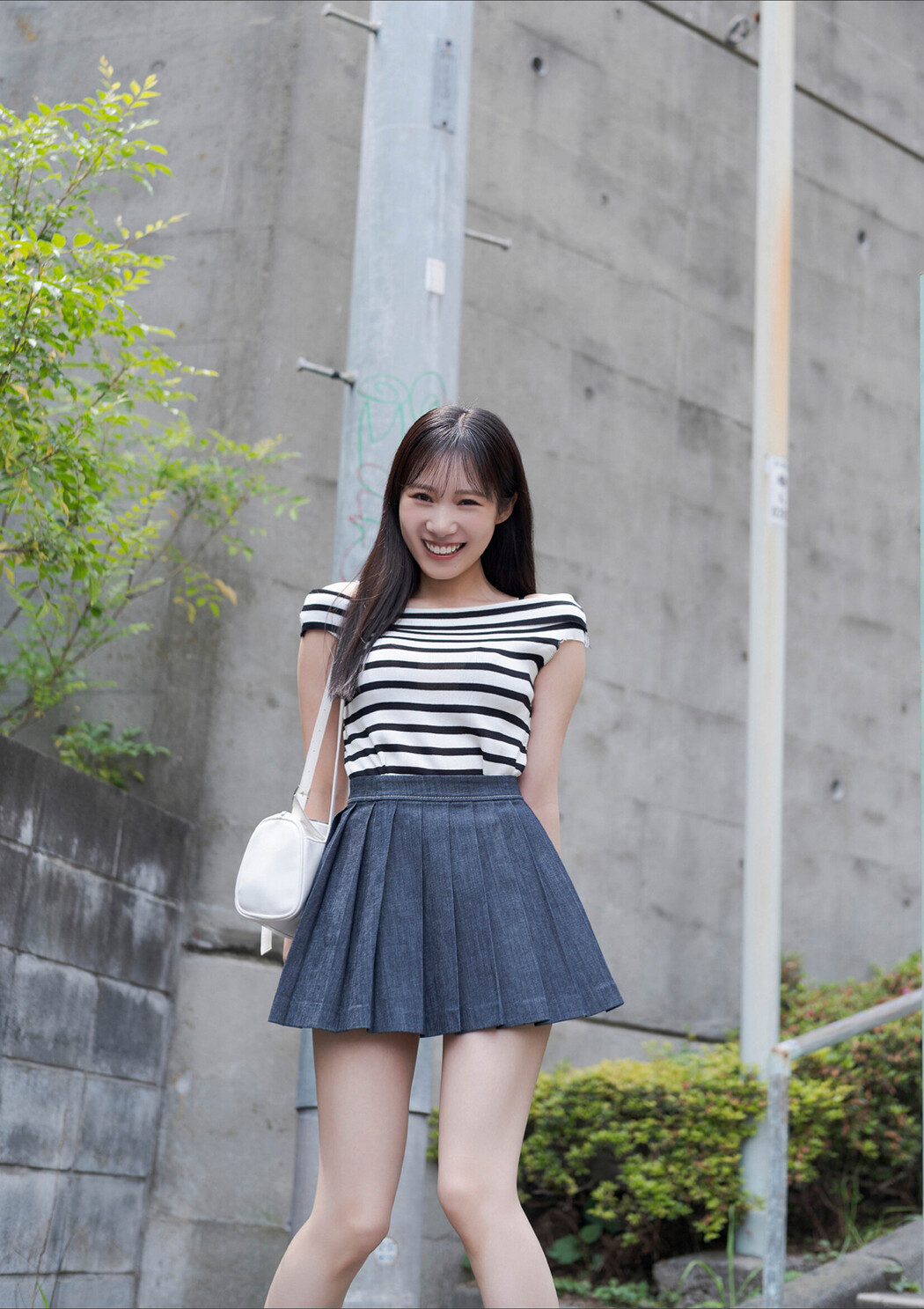 Sumire Yokono 横野すみれ, BUBKAデジタル写真集 「そのカーブ、反則級!」 Set.01