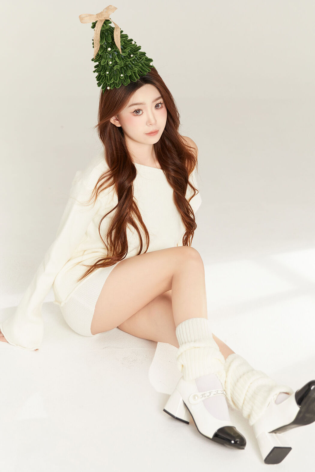 YiTuYu艺图语 Vol.8353 CARLEE是77呀 (23P) Cover Photo