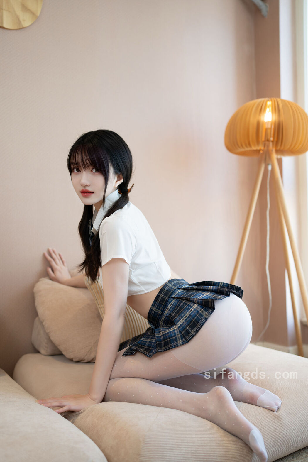XR Uncensored Bai Lu Lulu 白露lulu – R18 秀人网模特 清纯学妹 (91P)