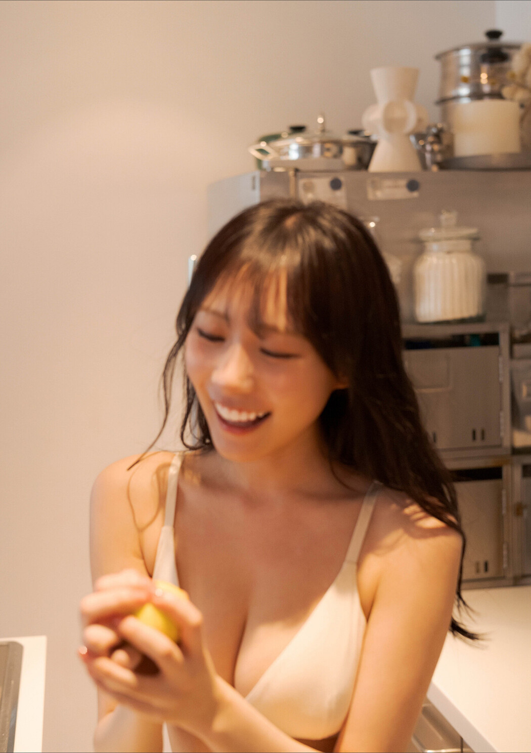Sumire Yokono 横野すみれ, BUBKAデジタル写真集 「そのカーブ、反則級!」 Set.02