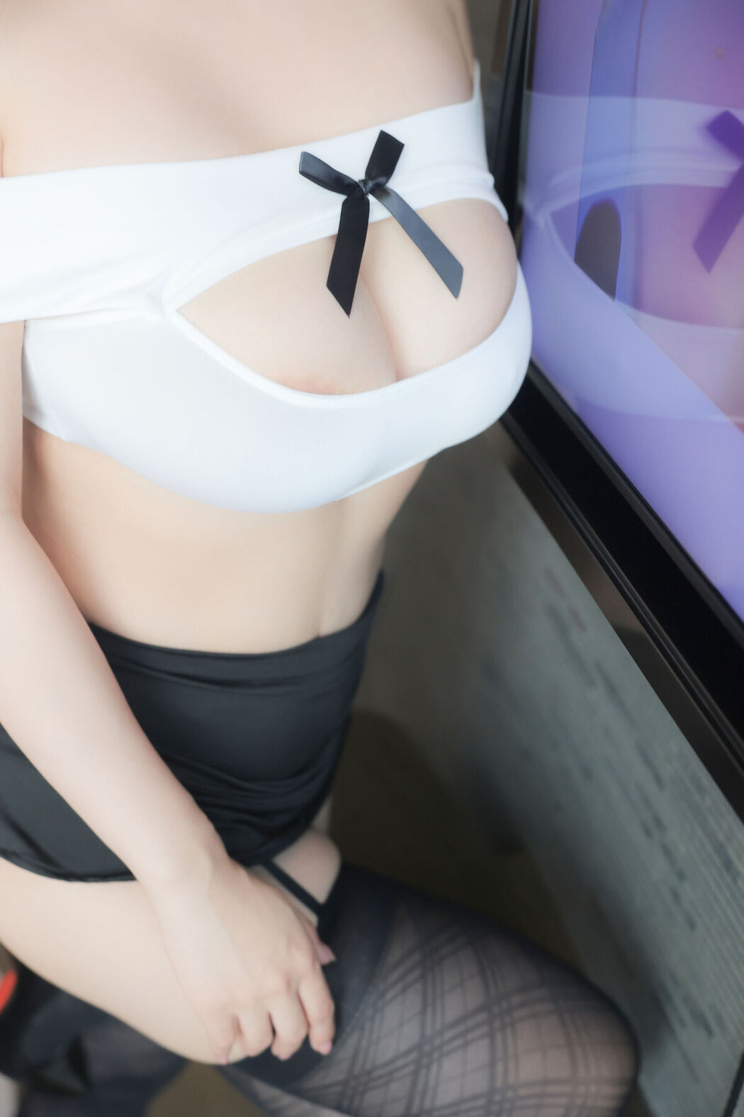 XR Uncensored Xiao Rou Rou Mi 小肉肉咪 – R18 秀人网模特 内购 黑丝肥乳 (85P)