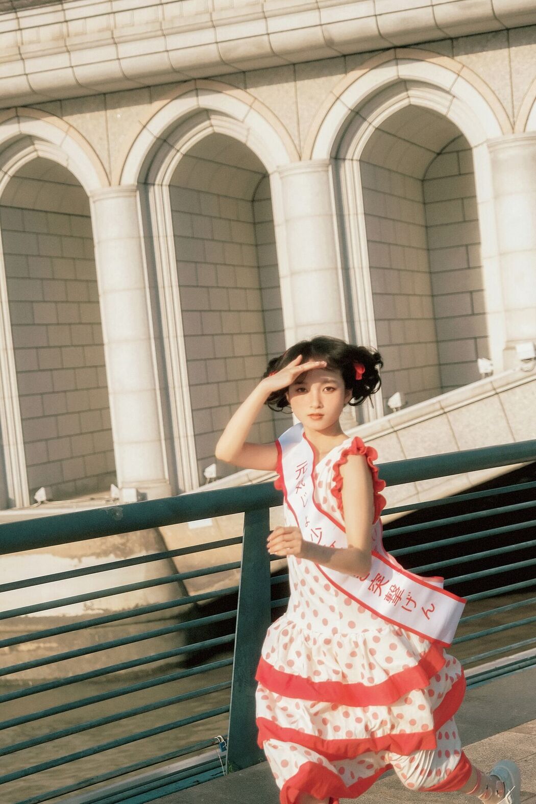 YiTuYu艺图语 Vol.8369 乌堆少女 (28P)