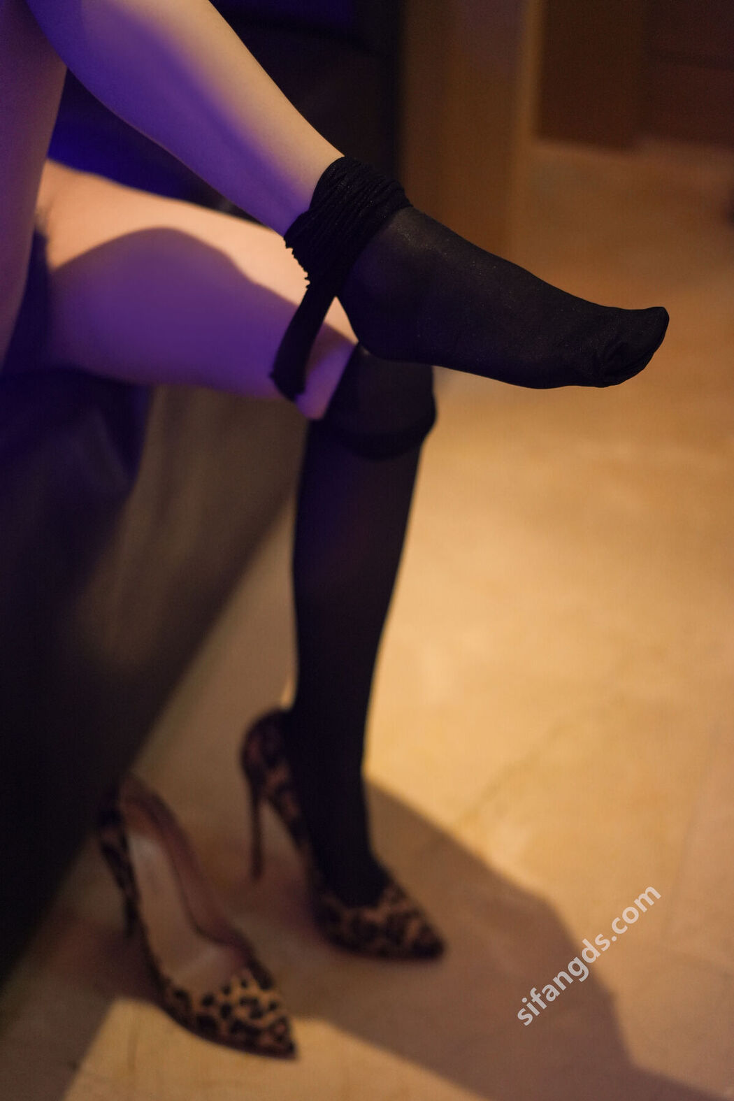 XR Uncensored Xin Yan Xiao Gong Zhu 心妍小公主 &#8211; R18 秀人网模特 狐狸尾巴 (75P &#8211; 4V)