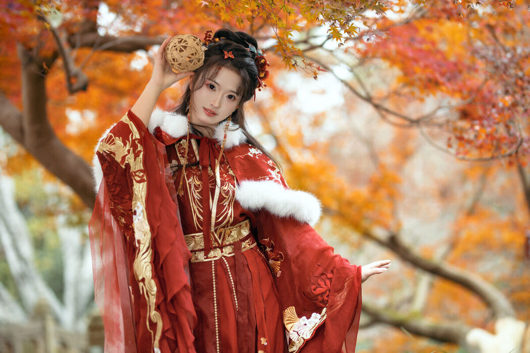 YiTuYu艺图语 Vol.8372 小春冉 (20P)