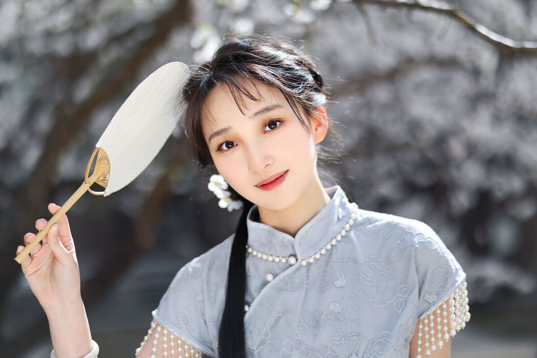 YiTuYu艺图语 Vol.8373 田七喜 (24P)