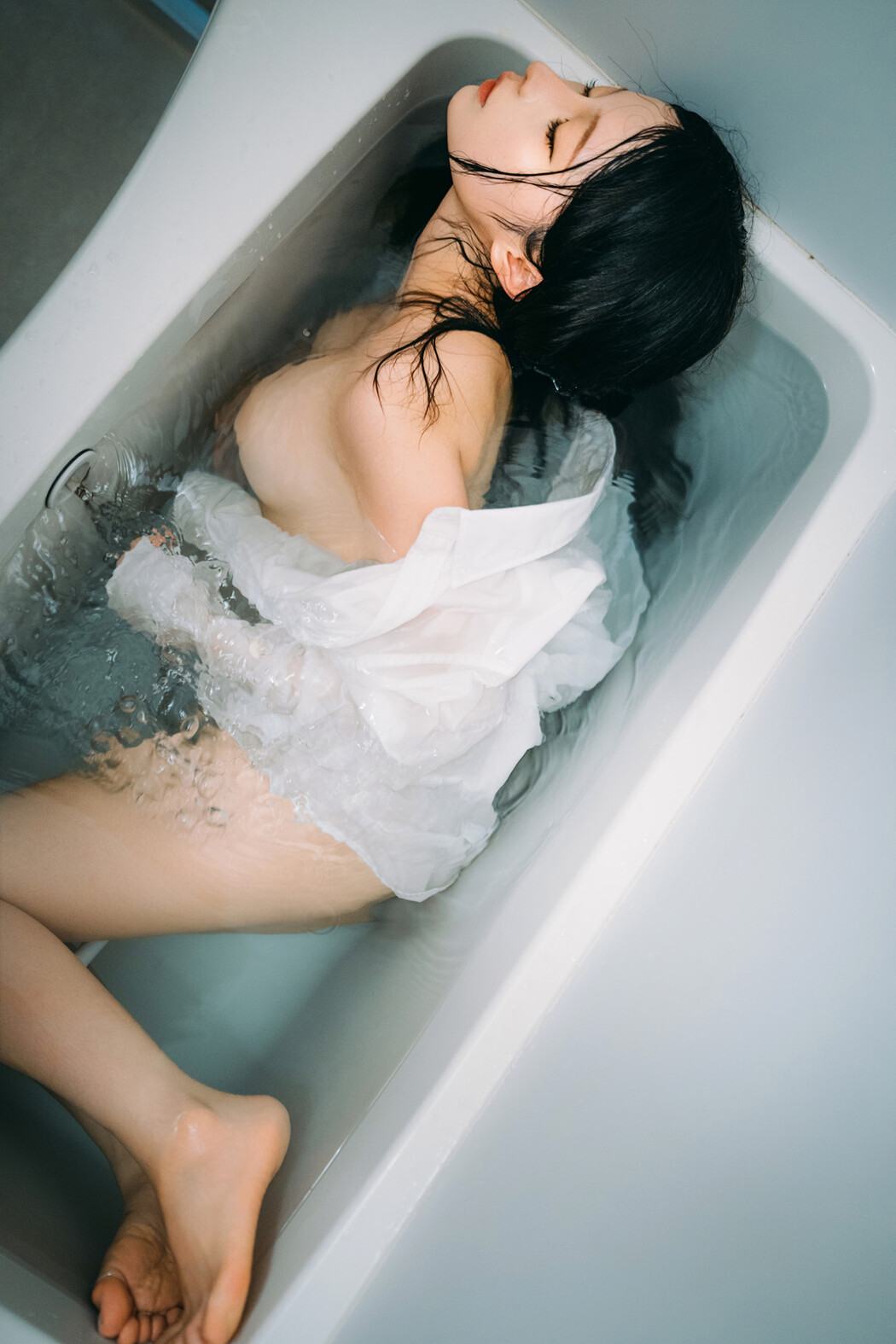 Cosplay 蠢沫沫Chunmomo &#8211; 《夏想》下 Set.01