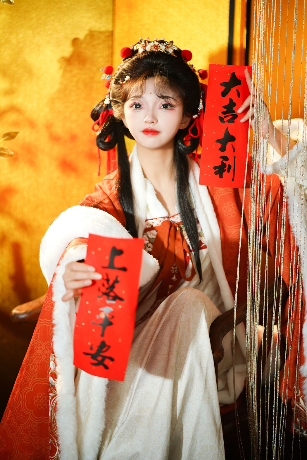 YiTuYu艺图语 Vol.8377 艾蜜莉 (22P)
