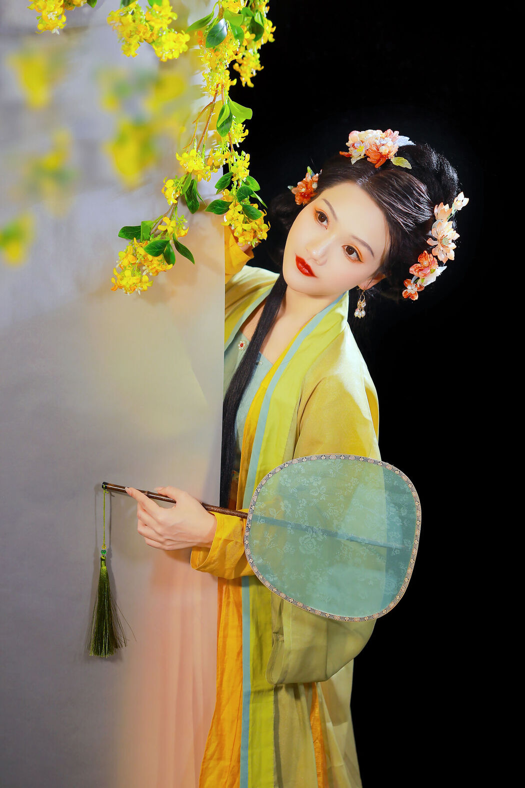 YiTuYu艺图语 Vol.8384 焚香小也 (23P)
