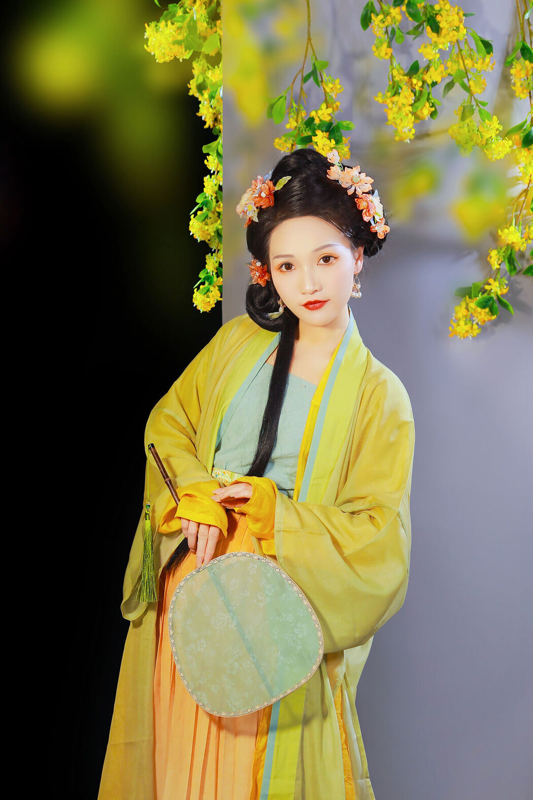 YiTuYu艺图语 Vol.8384 焚香小也 (23P)
