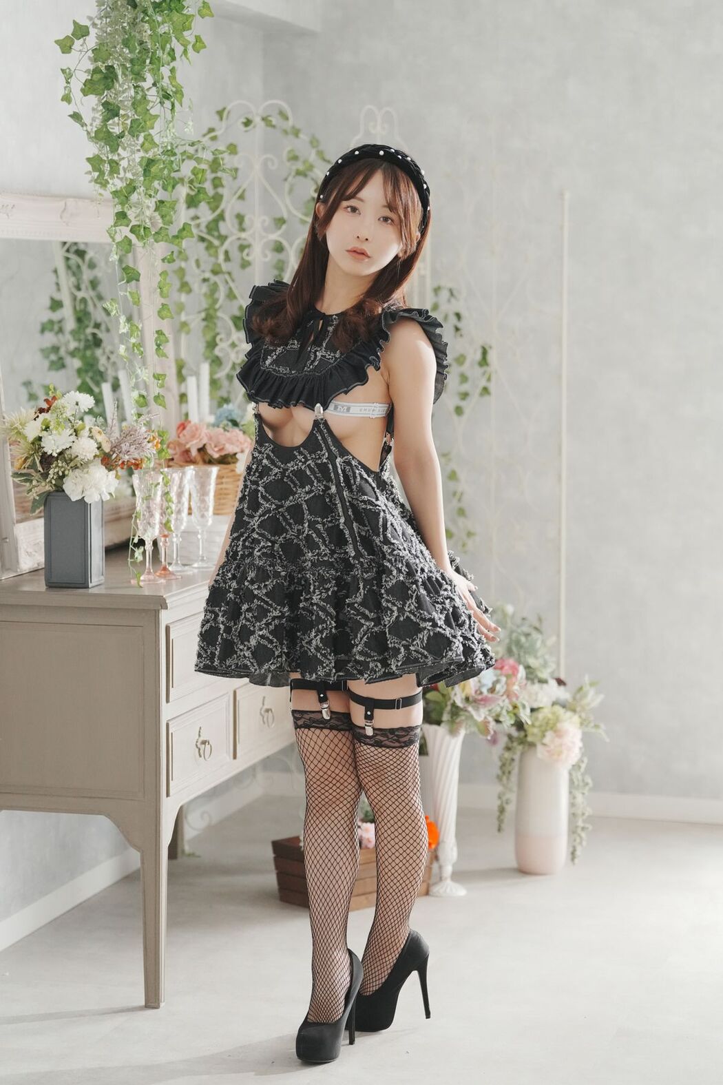Coser@いくみ 193iKkyu3 &#8211; Fantia 2024年11月合集 Part2 (49P)