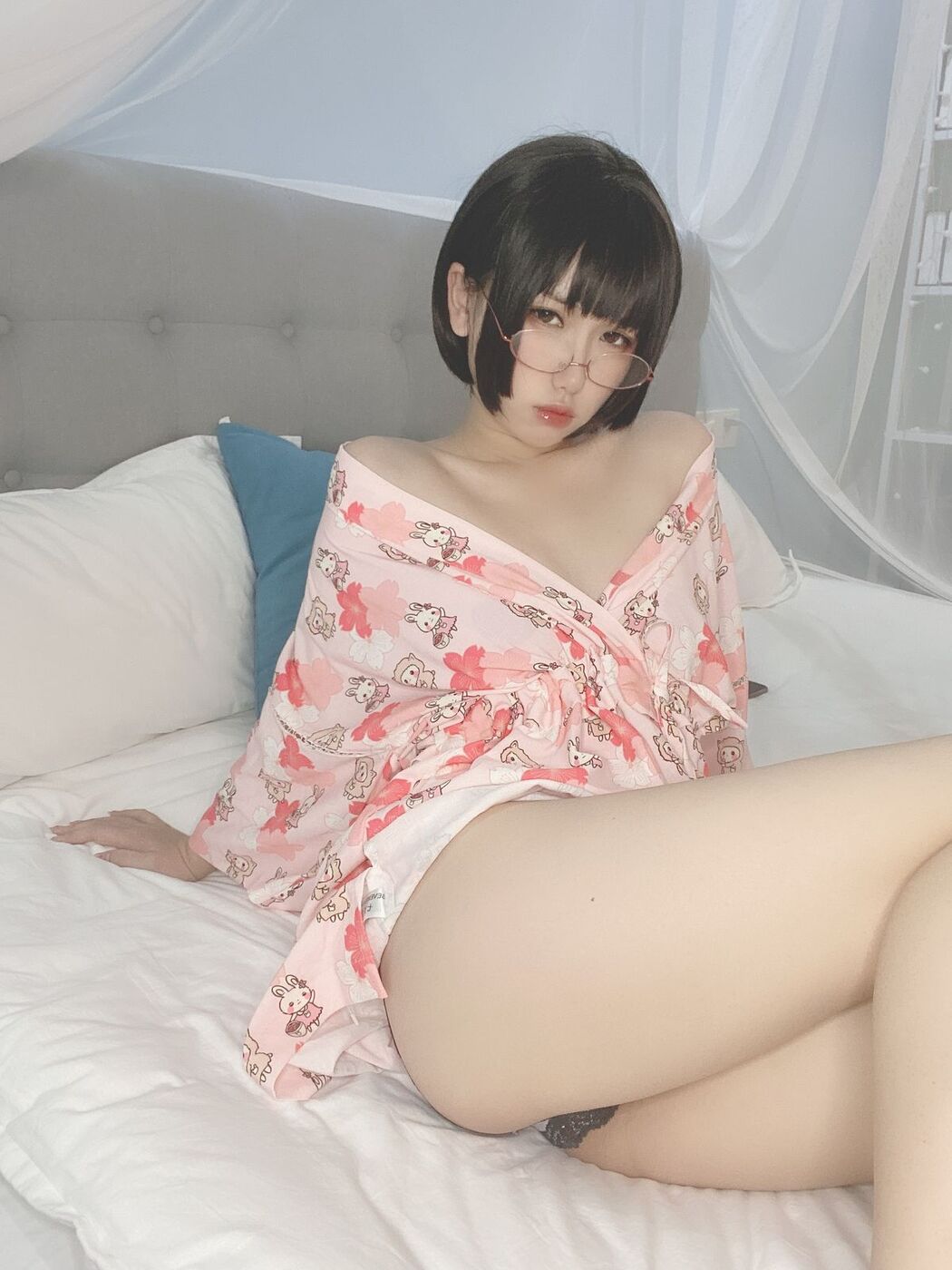 Coser@芋圆侑子 &#8211; 少妇 Part1 (58P &#8211; 8V)
