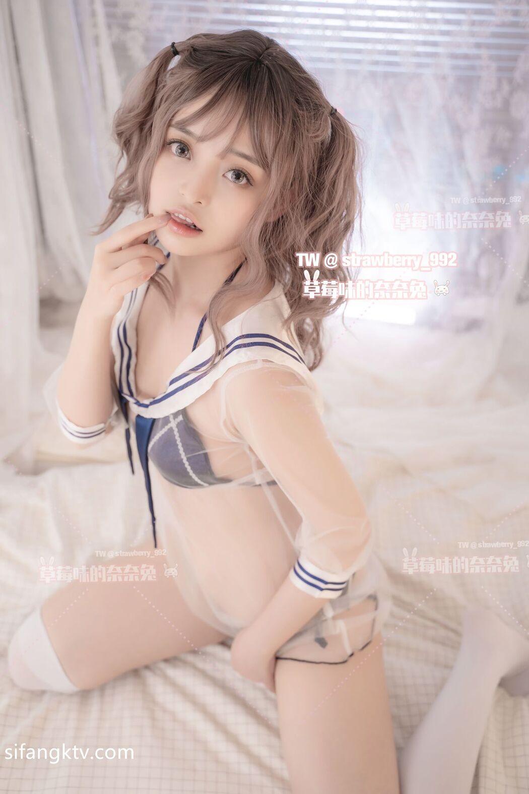 Coser@草莓味奈奈兔 – 付费福利私拍合集 Part3 (54P)