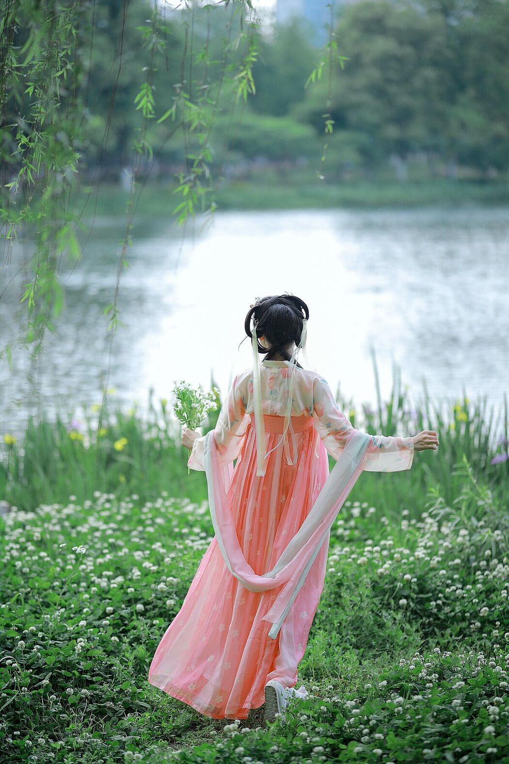 YiTuYu艺图语 Vol.8387 迟迟晴雨表 (23P)